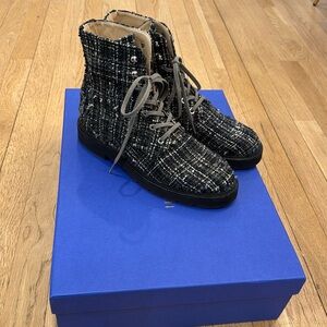 Stuart Weitzman Mila loft bootie flannel size 39